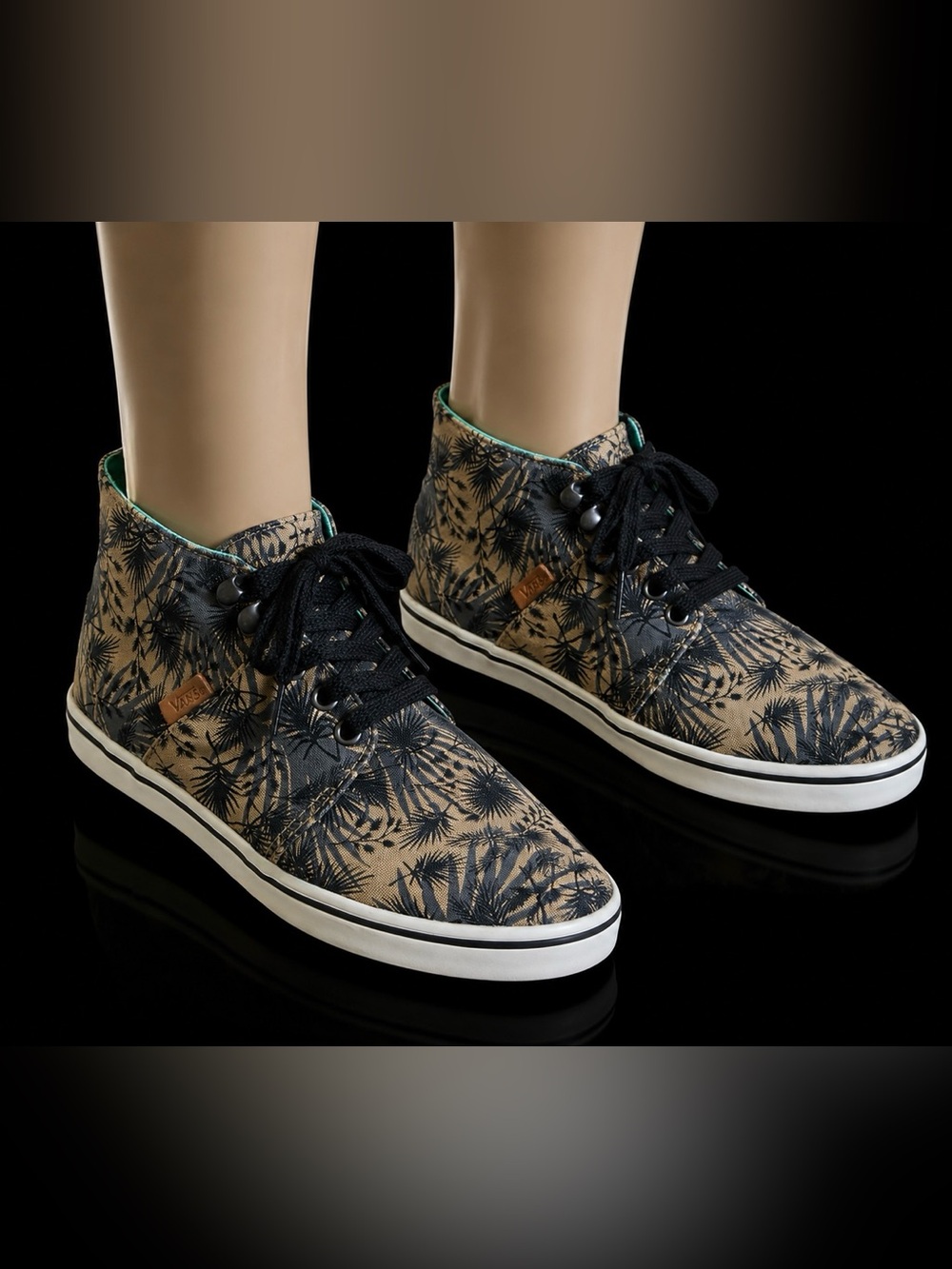 Vans Camryn Chukka Mid Palm Leaf Print Sneakers Tan Black Canvas Skate Womens